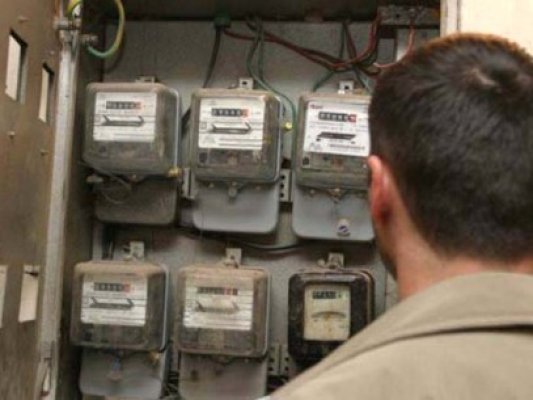 Curentul electric se ieftineşte de la 1 iulie